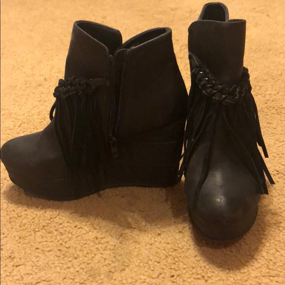 Sbicca Black Wedges